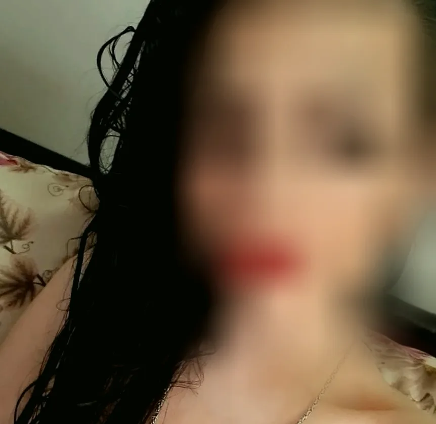 Antonia, 33