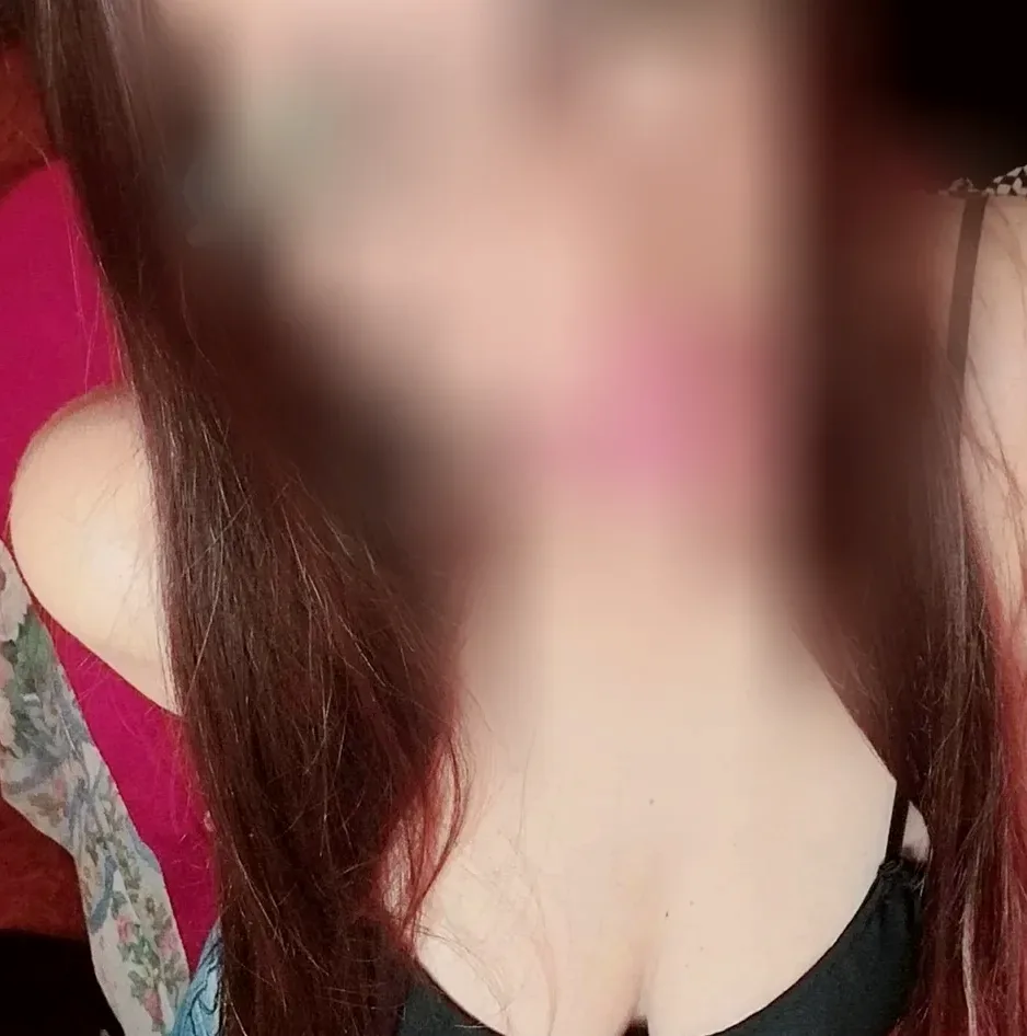 Emma, 37