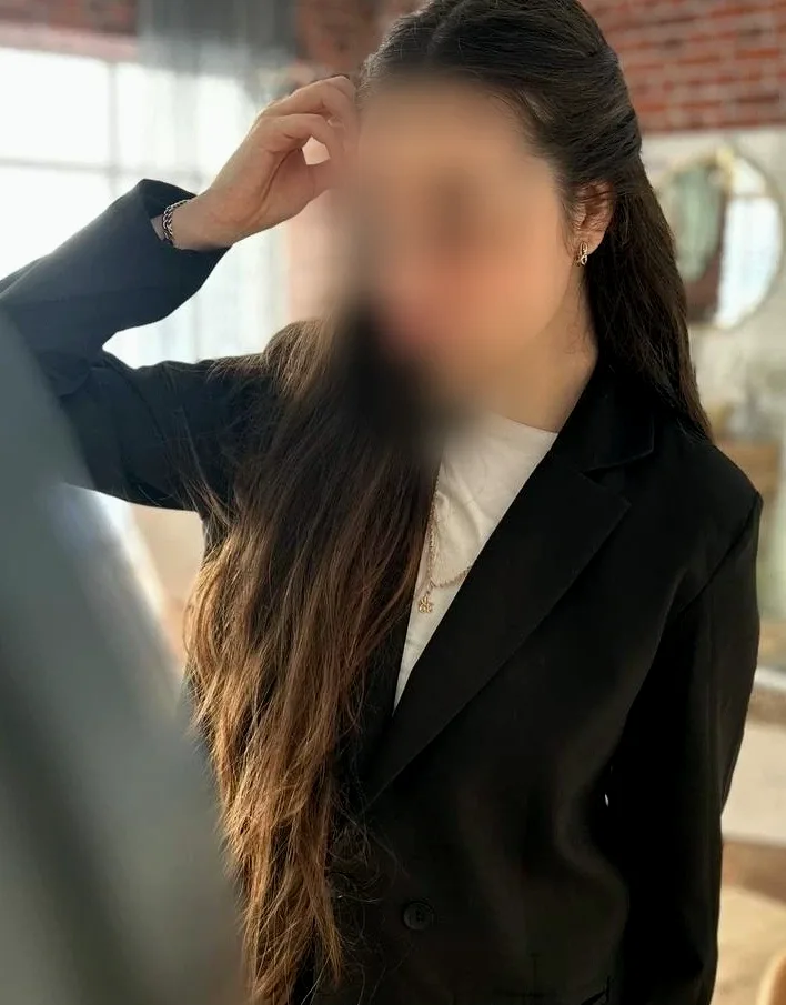 Hannah, 21